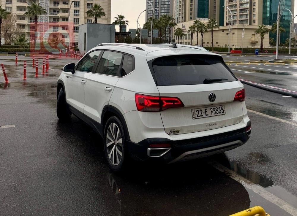 فولكسفاغن تاوس